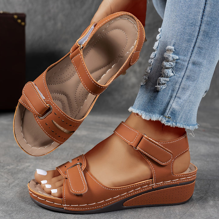 Célima™ Trendy Orthopedic Sandal