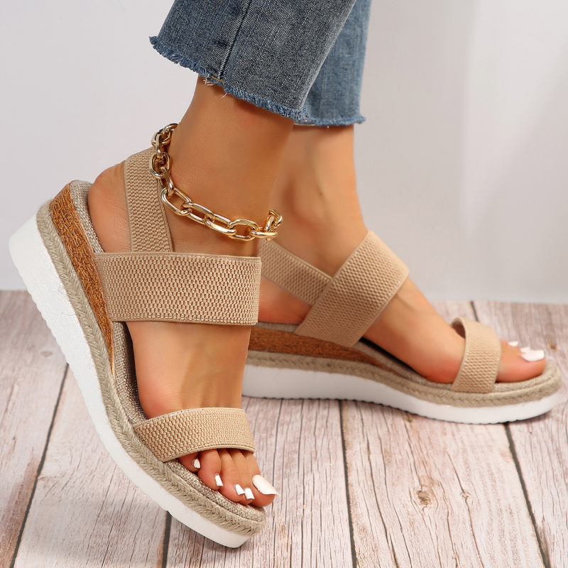 Aria™ Lightweight Sandal