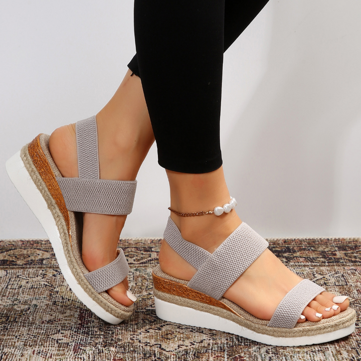 Aria™ Lightweight Sandal